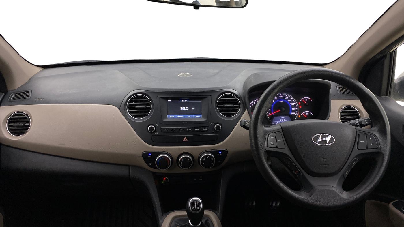 2017 Hyundai Grand i10 SPORTZ 1.2 KAPPA VTVT, CNG, Manual, 50,209 km, Dashboard