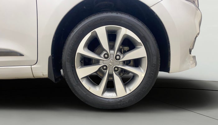 2017 Hyundai Elite i20 ASTA 1.2 (O), Petrol, Manual, 68,307 km, Right Front Wheel