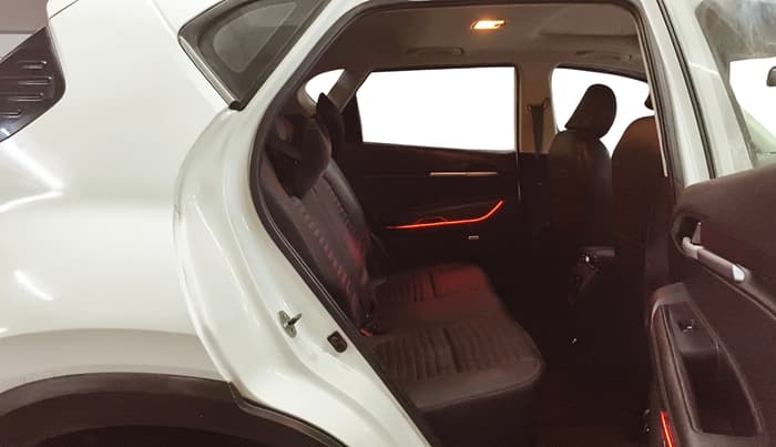 2020 KIA SONET GTX PLUS 1.0 DCT, Petrol, Automatic, 1,08,797 km, Right Side Rear Door Cabin