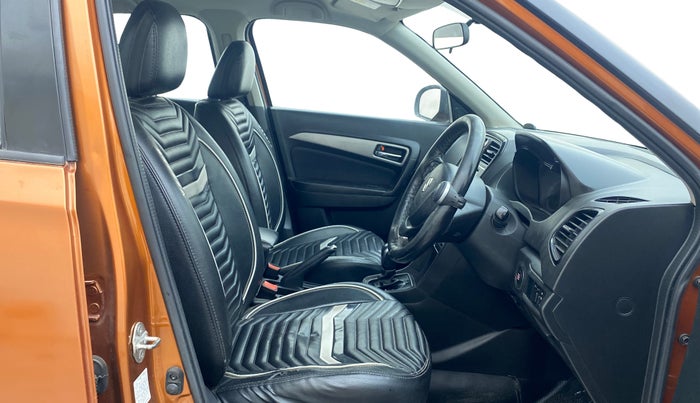 2018 Maruti Vitara Brezza ZDI PLUS AMT, Diesel, Automatic, 1,18,857 km, Right Side Front Door Cabin