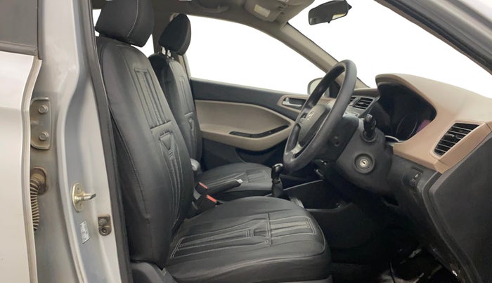 2019 Hyundai Elite i20 MAGNA PLUS 1.2, Petrol, Manual, 67,495 km, Right Side Front Door Cabin