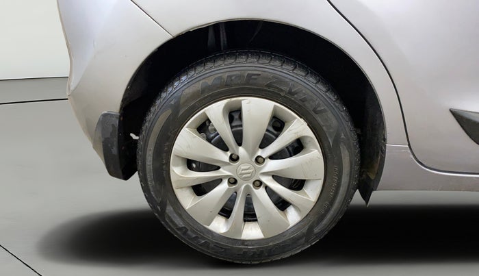 2016 Maruti Baleno DELTA PETROL 1.2, Petrol, Manual, 36,871 km, Right Rear Wheel