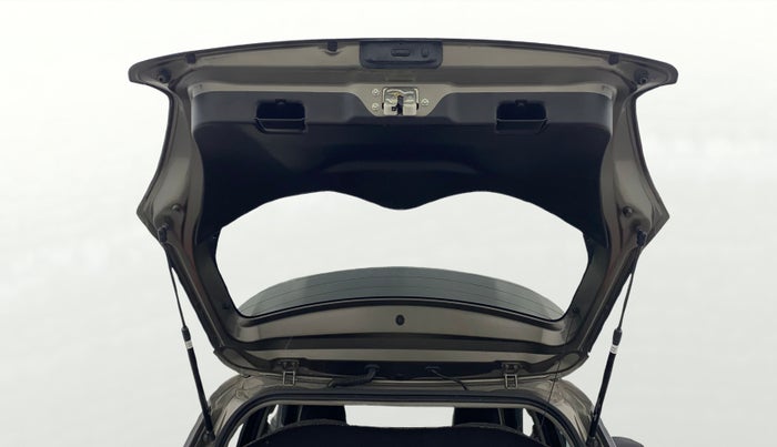 2019 Maruti Swift ZXI AMT, Petrol, Automatic, 1,00,201 km, Boot Door Open