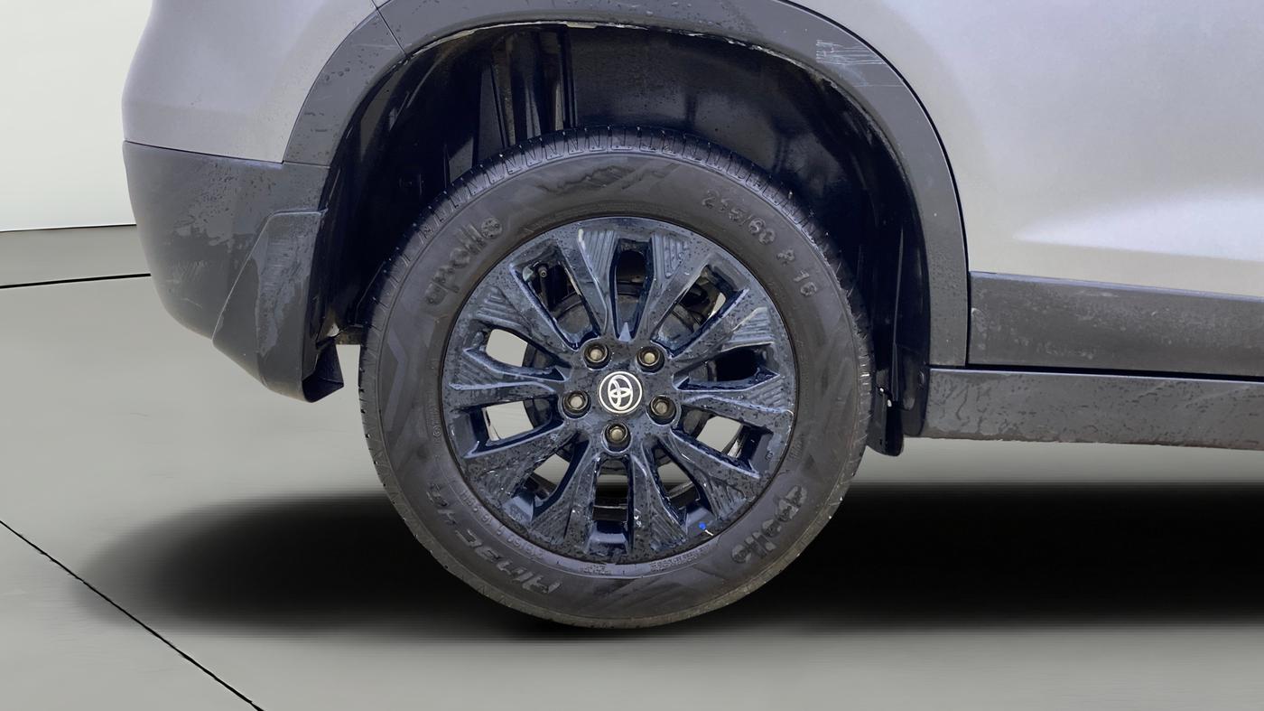2021 Toyota URBAN CRUISER HIGH GRADE MT, Petrol, Manual, 1,21,932 km, Right Rear Wheel