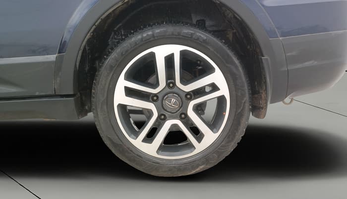 2017 Tata Hexa XT 4X4 7 STR, Diesel, Manual, 1,26,306 km, Left Rear Wheel