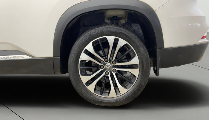 2021 MG HECTOR PLUS SELECT 2.0 DIESEL TURBO MT 7-STR, Diesel, Manual, 54,471 km, Left Rear Wheel