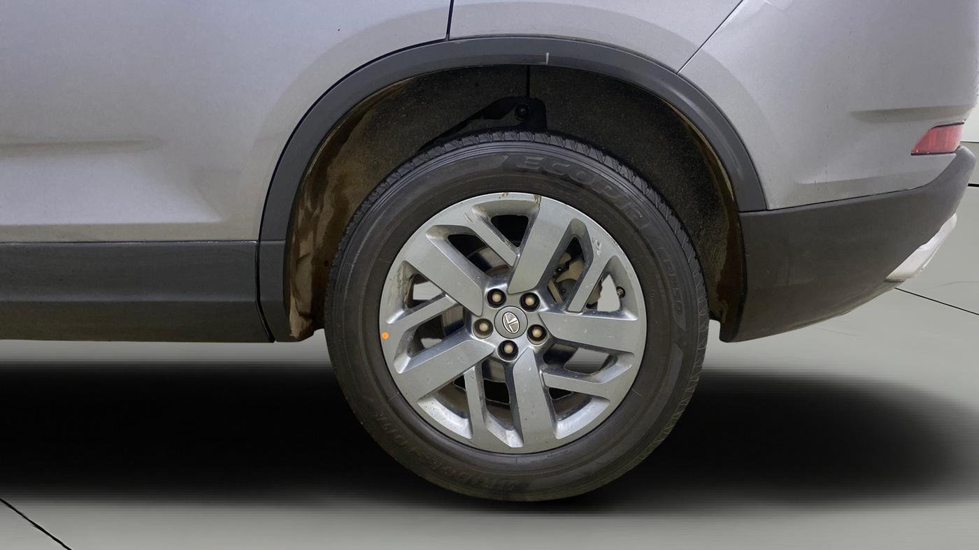 2021 Tata Safari XT, Diesel, Manual, 1,05,375 km, Left Rear Wheel