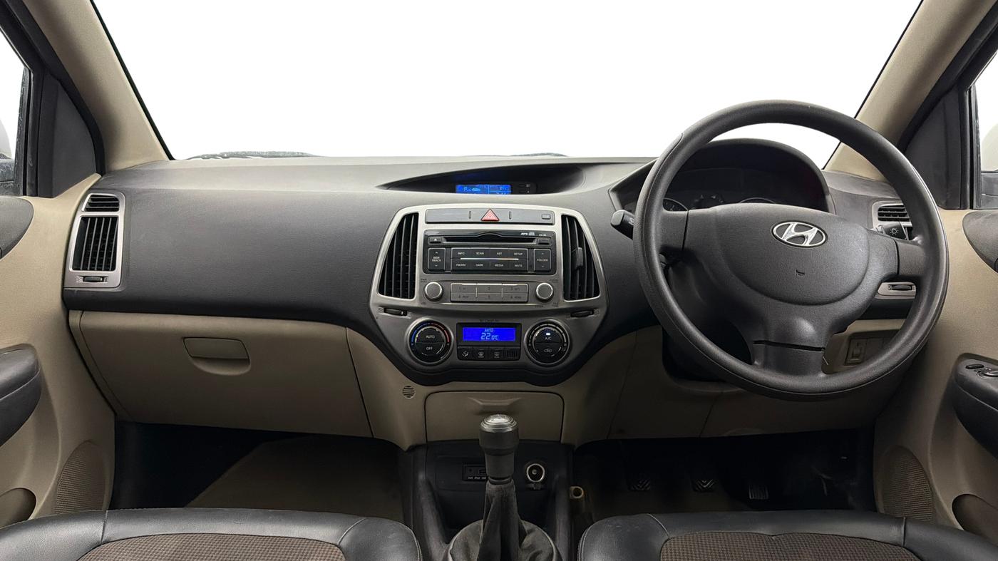 2012 Hyundai i20 MAGNA (O) 1.2, Petrol, Manual, 99,074 km, Dashboard