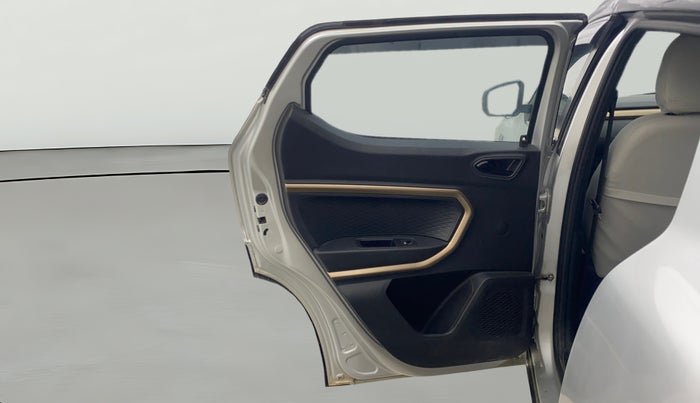 2021 Renault Kiger RXT 1.0 TURBO MT, Petrol, Manual, 17,519 km, LHS Rear Door