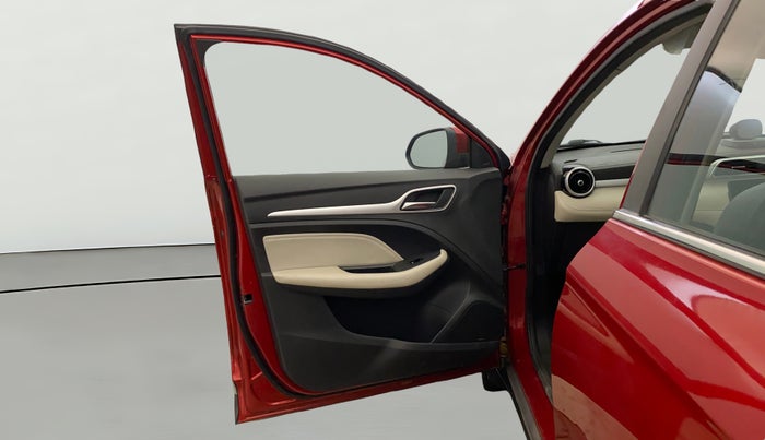 2022 MG ASTOR SHARP EX 1.5 MT, Petrol, Manual, 23,140 km, LHS Front Door