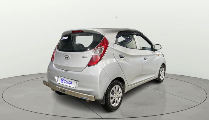 2017 Hyundai Eon MAGNA +, Petrol, Manual, 29,507 km, Right Back Diagonal