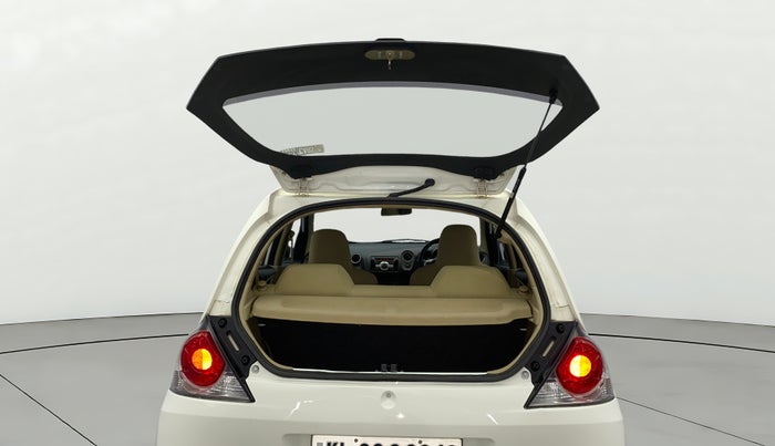 2013 Honda Brio V MT, Petrol, Manual, 57,082 km, Boot Door Open
