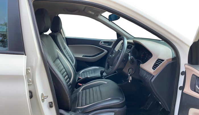 2018 Hyundai Elite i20 SPORTZ 1.2, Petrol, Manual, 75,503 km, Right Side Front Door Cabin