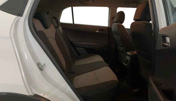 2015 Hyundai Creta SX PLUS 1.6 PETROL, Petrol, Manual, 45,234 km, Right Side Rear Door Cabin