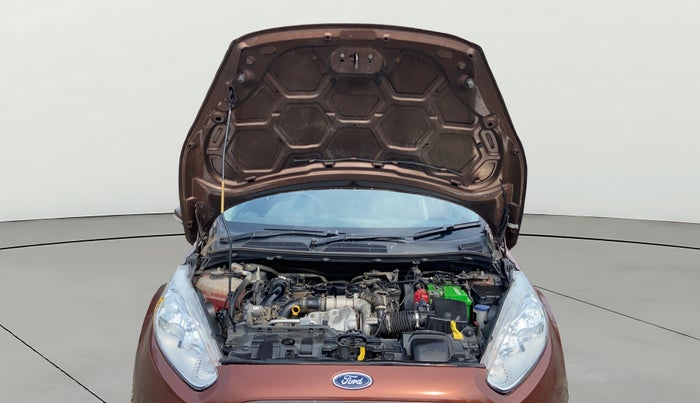 2015 Ford Fiesta TITANIUM DIESEL, Diesel, Manual, 1,32,713 km, Open Bonet