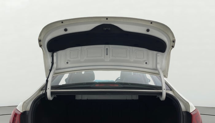 2018 Hyundai Verna 1.6 VTVT SX O, Petrol, Manual, 43,257 km, Boot Door Open