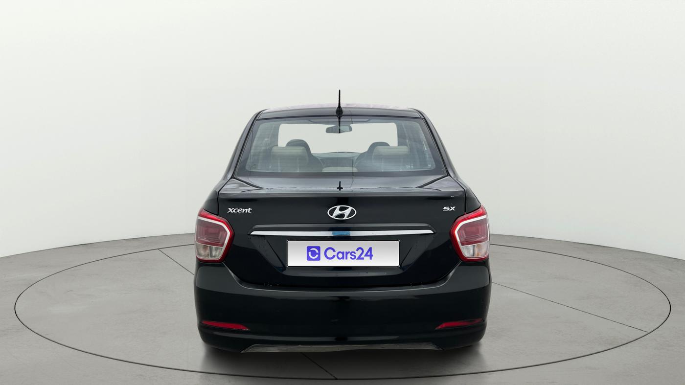 2015 Hyundai Xcent SX 1.2, Petrol, Manual, 1,18,950 km, Back/Rear