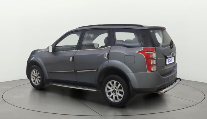 2015 Mahindra XUV500 W10, Diesel, Manual, 1,39,711 km, Left Back Diagonal