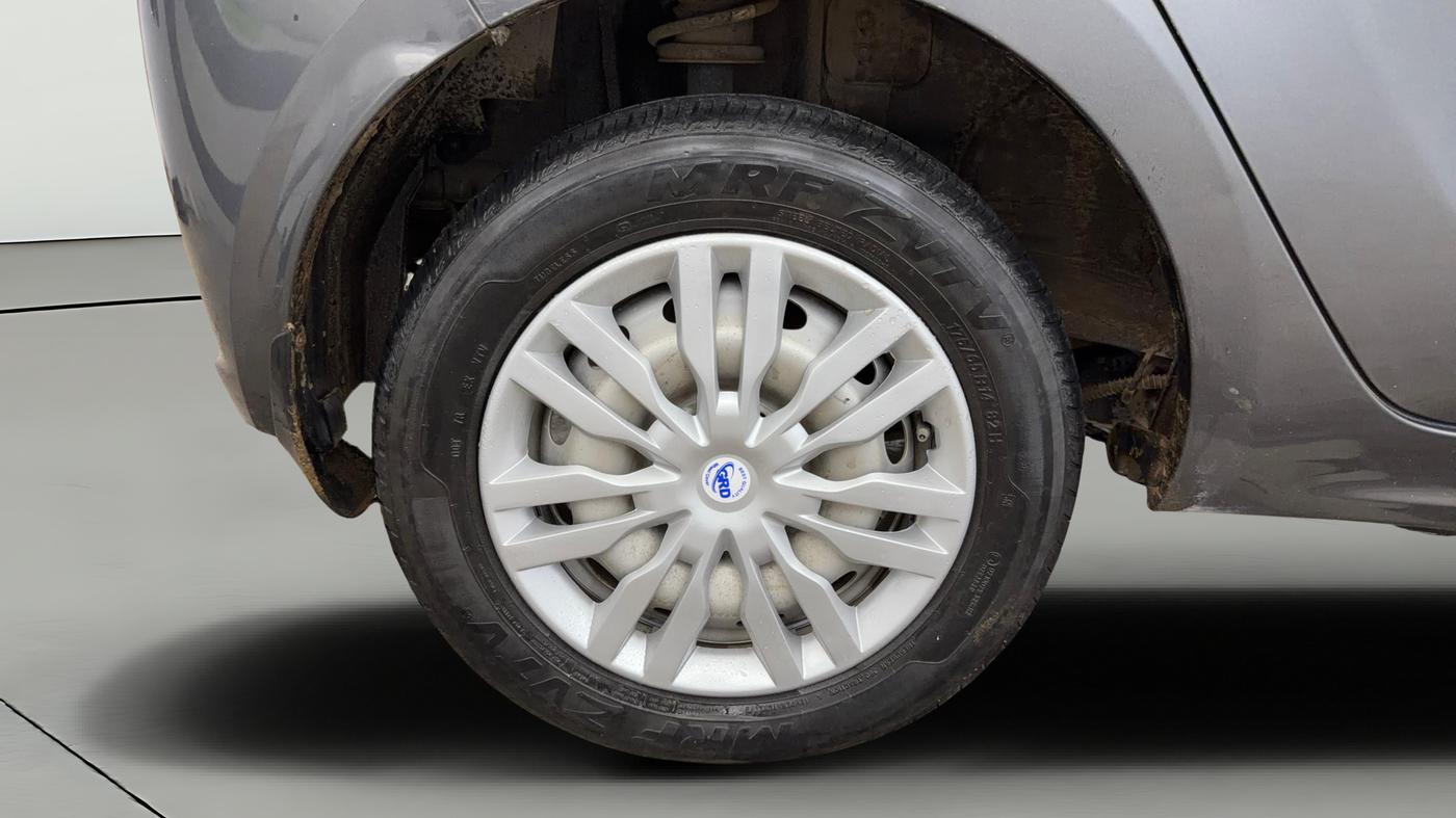 2022 Tata Tiago XE PETROL, Petrol, Manual, 27,764 km, Right Rear Wheel