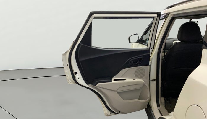 2022 Mahindra XUV300 W4 1.2 PETROL, Petrol, Manual, 56,241 km, LHS Rear Door