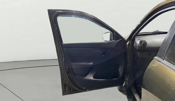 2022 Renault Kwid RXT 1.0, Petrol, Manual, 25,914 km, LHS Front Door