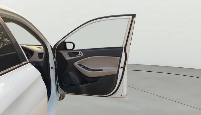 2015 Hyundai Elite i20 MAGNA 1.4 CRDI, Diesel, Manual, 1,42,570 km, RHS Front Door