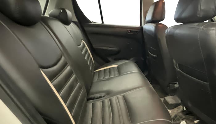 2016 Maruti Swift LXI (O), Petrol, Manual, 94,726 km, Right Side Rear Door Cabin