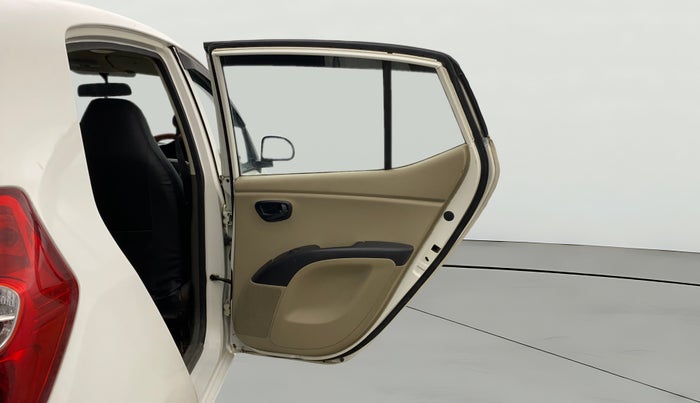 2015 Hyundai i10 MAGNA 1.1, CNG, Manual, 54,843 km, RHS Rear Door