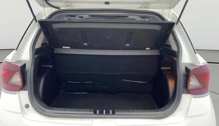 2022 Hyundai VENUE SX 1.0 TURBO, Petrol, Manual, 71,382 km, Boot Open Zoomed View