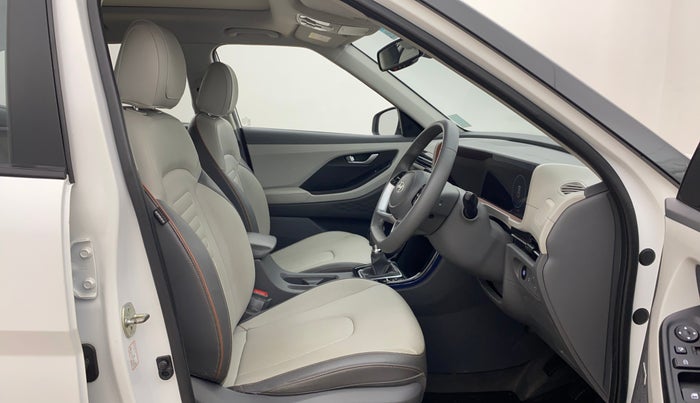 2024 Hyundai Creta SX (O) 1.5 PETROL, Petrol, Manual, 8,834 km, Right Side Front Door Cabin