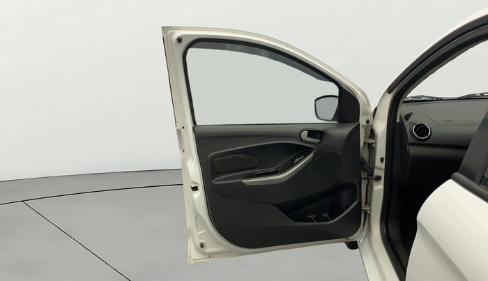 2016 Ford Figo Aspire TREND 1.2 PETROL, Petrol, Manual, 86,726 km, LHS Front Door