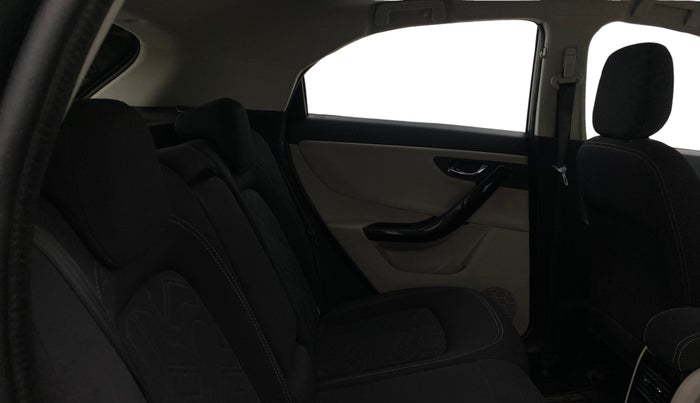 2022 Tata NEXON XZA PLUS (O) PETROL DUAL TONE, Petrol, Automatic, 41,201 km, Right Side Rear Door Cabin