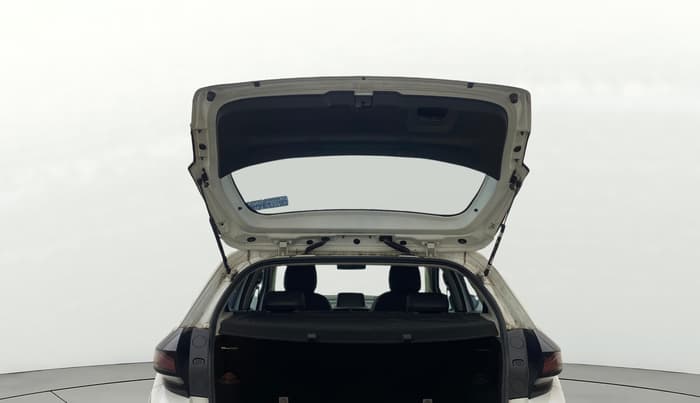 2022 Tata ALTROZ XZA PLUS, Petrol, Automatic, 56,299 km, Boot Door Open