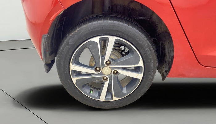 2021 Tata ALTROZ XZ PLUS DIESEL, Diesel, Manual, 49,990 km, Right Rear Wheel