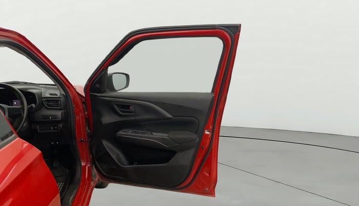 2024 Maruti Swift LXi, Petrol, Manual, 2,607 km, RHS Front Door