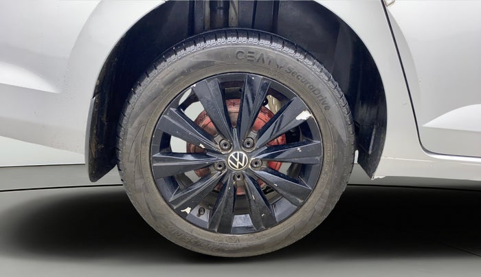 2022 Volkswagen VIRTUS HIGHLINE TSI 1.0 AT, Petrol, Automatic, 42,682 km, Right Rear Wheel