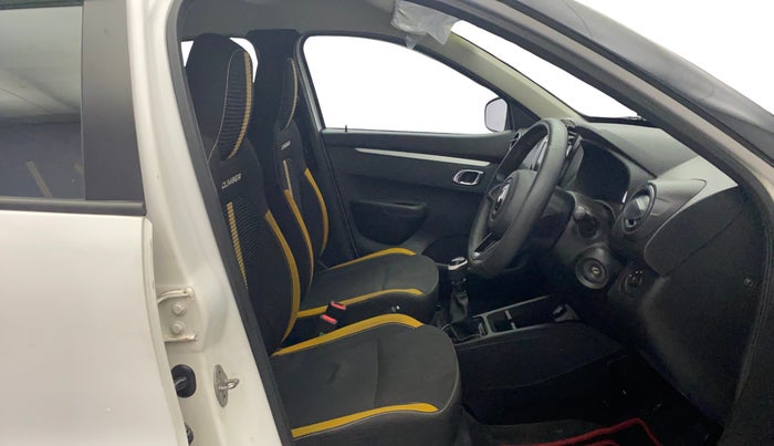 2022 Renault Kwid CLIMBER MT 1.0, Petrol, Manual, 67,463 km, Right Side Front Door Cabin