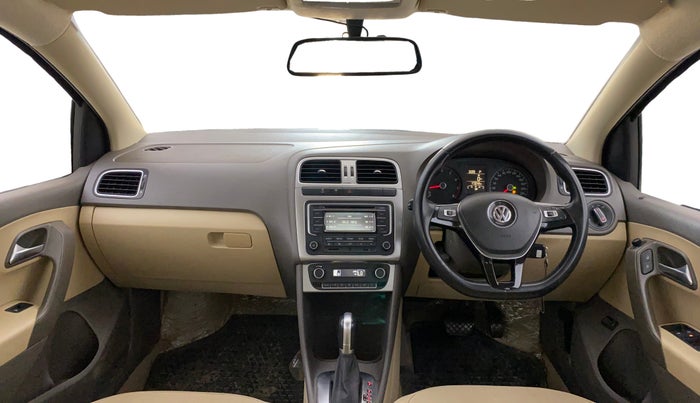 2015 Volkswagen Vento 1.2 TSI HIGHLINE PLUS AT, Petrol, Automatic, 47,203 km, Dashboard
