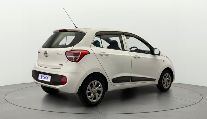 2017 Hyundai Grand i10 SPORTZ 1.2 KAPPA VTVT, Petrol, Manual, 53,936 km, Right Back Diagonal