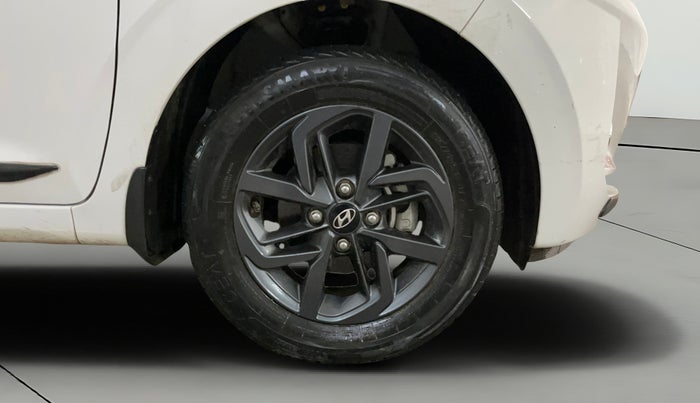 2021 Hyundai GRAND I10 NIOS SPORTZ AMT 1.2 KAPPA VTVT, Petrol, Automatic, 2,888 km, Right Front Wheel