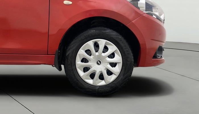 2017 Tata TIGOR XM PETROL, Petrol, Manual, 60,245 km, Right Front Wheel
