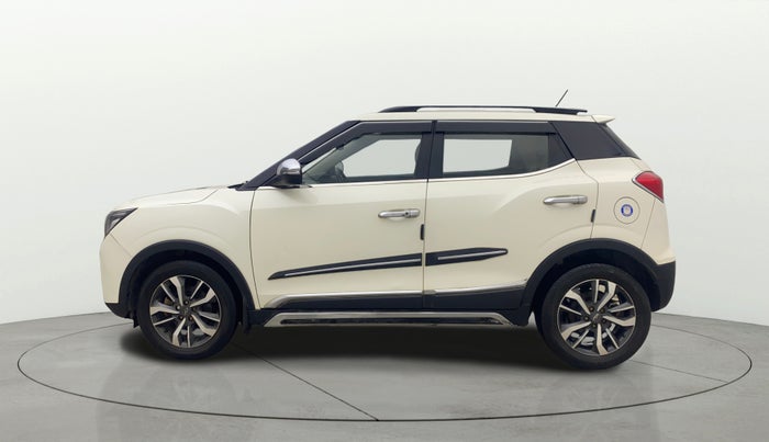 2021 Mahindra XUV300 W8 (O) 1.2 PETROL, Petrol, Manual, 1,22,446 km, Left Side