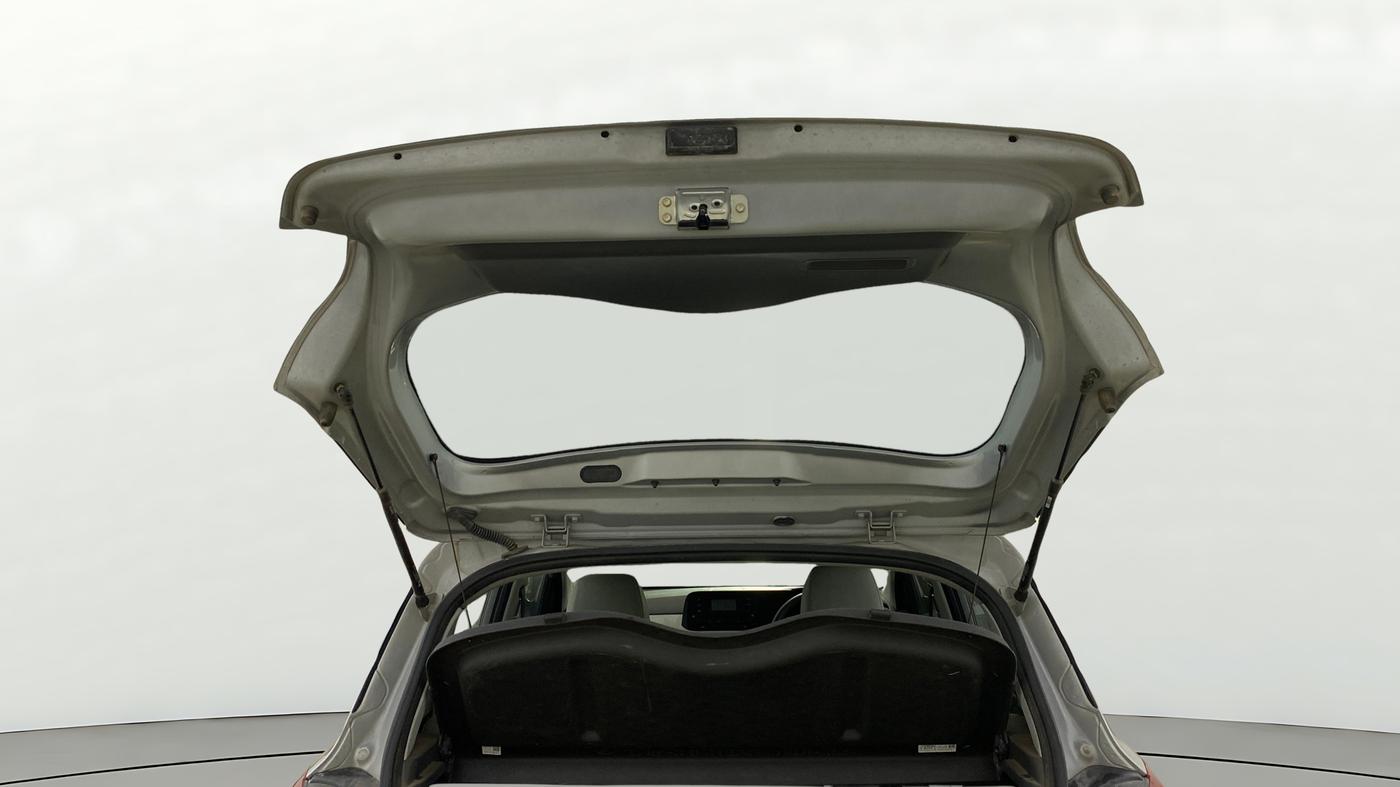 2021 Hyundai GRAND I10 NIOS MAGNA AMT 1.2 KAPPA VTVT, Petrol, Automatic, 13,842 km, Boot Door Open