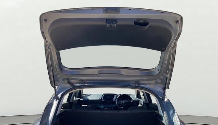 2020 Hyundai NEW I20 MAGNA 1.2 MT, Petrol, Manual, 23,731 km, Boot Door Open