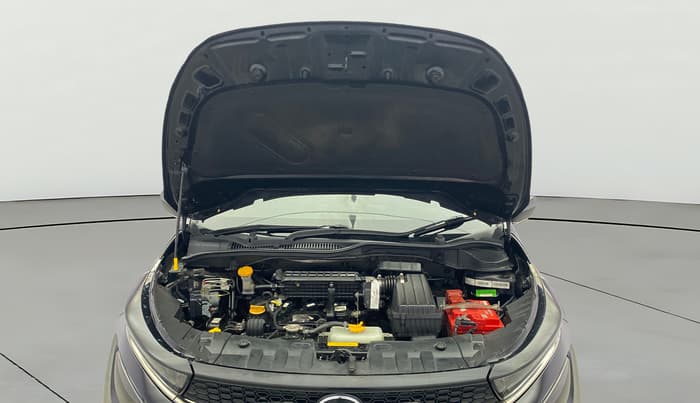 2023 Tata ALTROZ XZA PLUS DARK EDTION, Petrol, Automatic, 25,887 km, Open Bonet