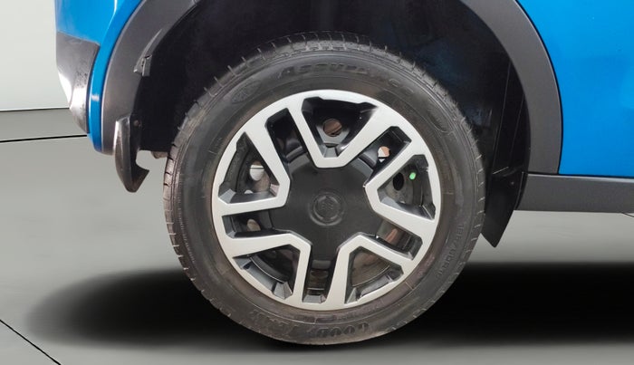 2017 Tata NEXON XM PETROL, Petrol, Manual, 29,923 km, Right Rear Wheel