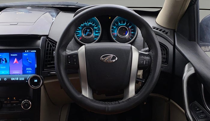2017 Mahindra XUV500 W6, Diesel, Manual, 82,774 km, Steering Wheel Close Up