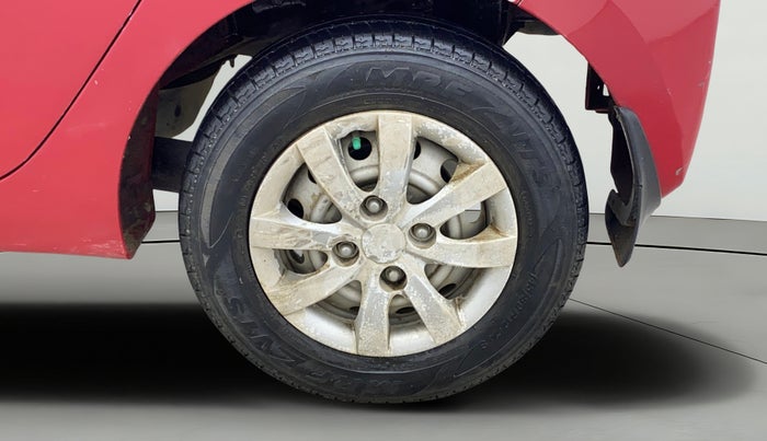 2017 Hyundai Eon ERA PLUS (O), Petrol, Manual, 33,154 km, Left Rear Wheel