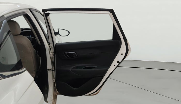 2022 Hyundai NEW I20 SPORTZ 1.2 MT, Petrol, Manual, 46,902 km, RHS Rear Door