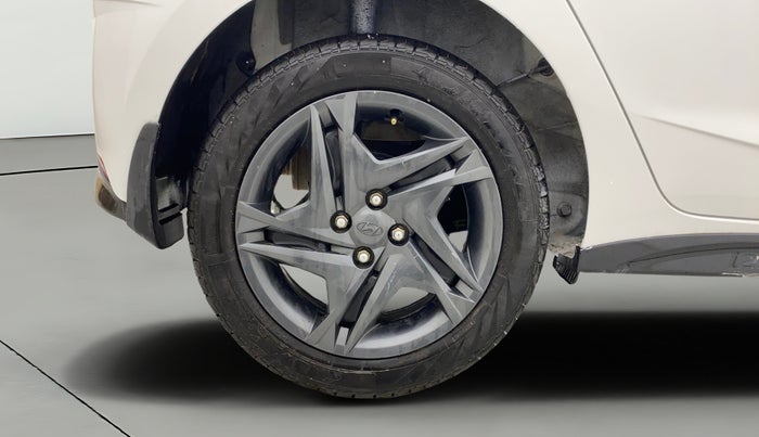 2021 Hyundai NEW I20 SPORTZ 1.2 AT, Petrol, Automatic, 29,489 km, Right Rear Wheel